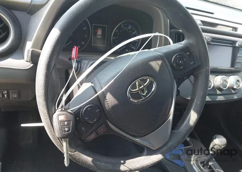 2018 Toyota Rav4 Le z USA, uszkodzony, nr VIN 2T3ZFREVXJW504583